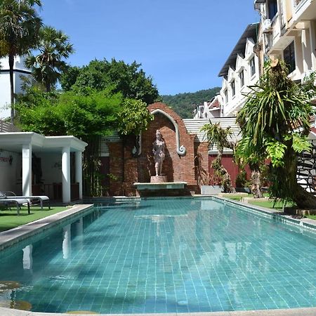 The Top Patong Resort Bagian luar foto